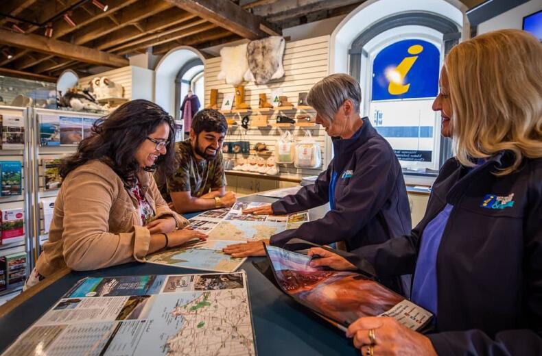 Pick-up-your-free-maps (1)